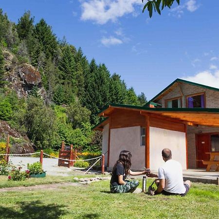 Huellas Hostel Lago Puelo Eksteriør billede