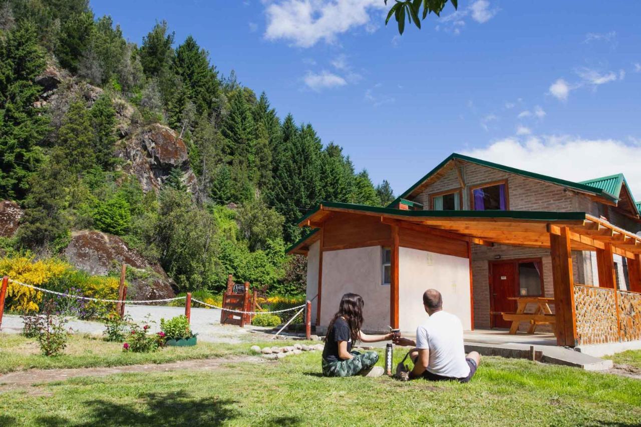 Huellas Hostel Lago Puelo Eksteriør billede